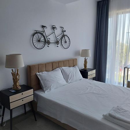 Prime Location, Seaside Apartment, Near The Beach คอนสตันซา ภายนอก รูปภาพ